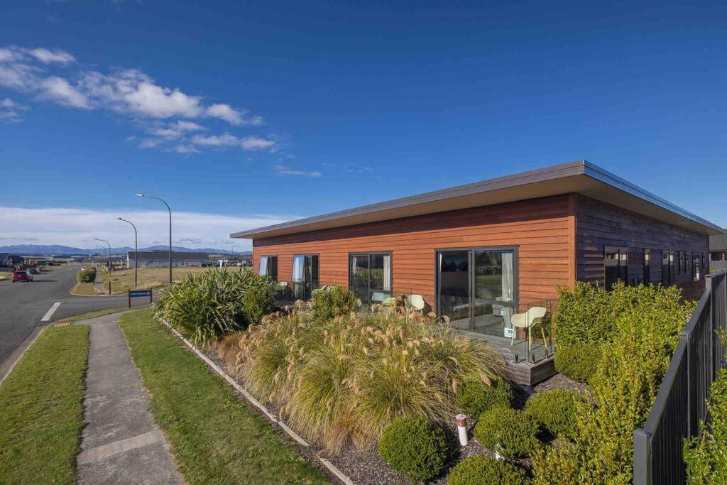 Great Views From New 2 Bedroom Apartment Te Anau Extérieur photo