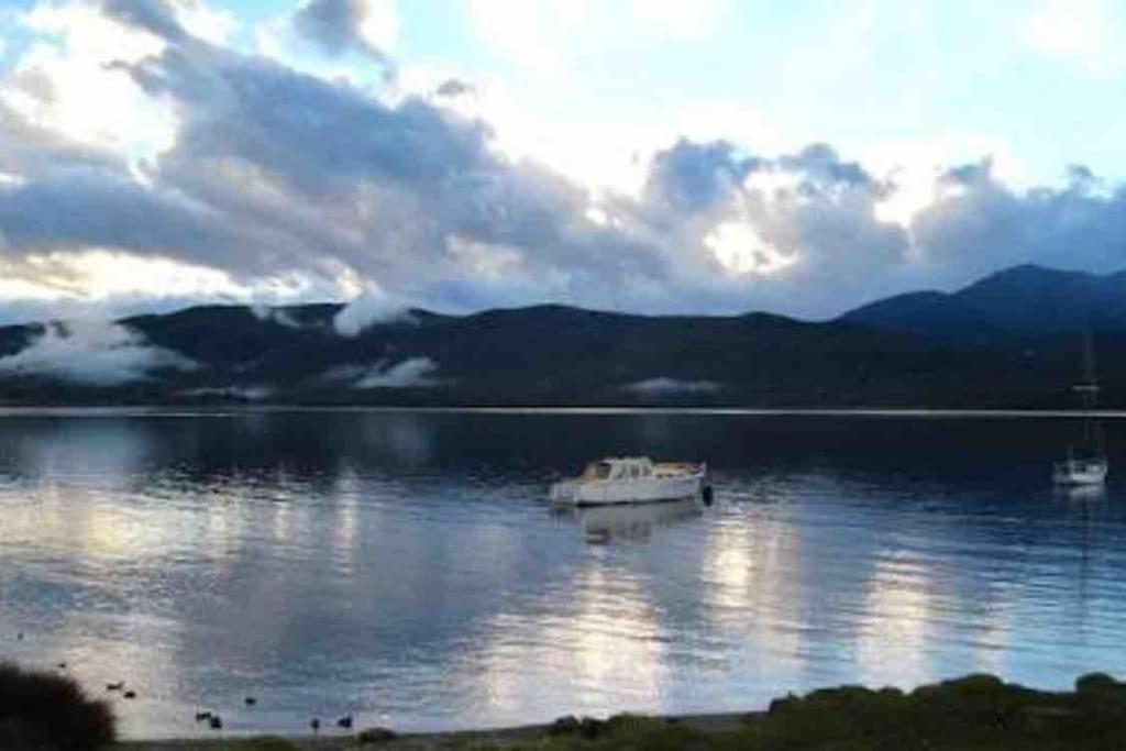 Great Views From New 2 Bedroom Apartment Te Anau Extérieur photo